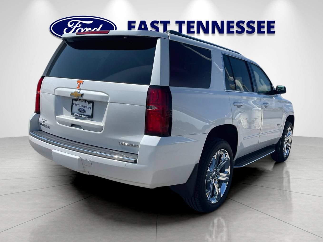 Used 2020 Chevrolet Tahoe Premier w/ 6.2L Performance Package AWD/4WD image 3