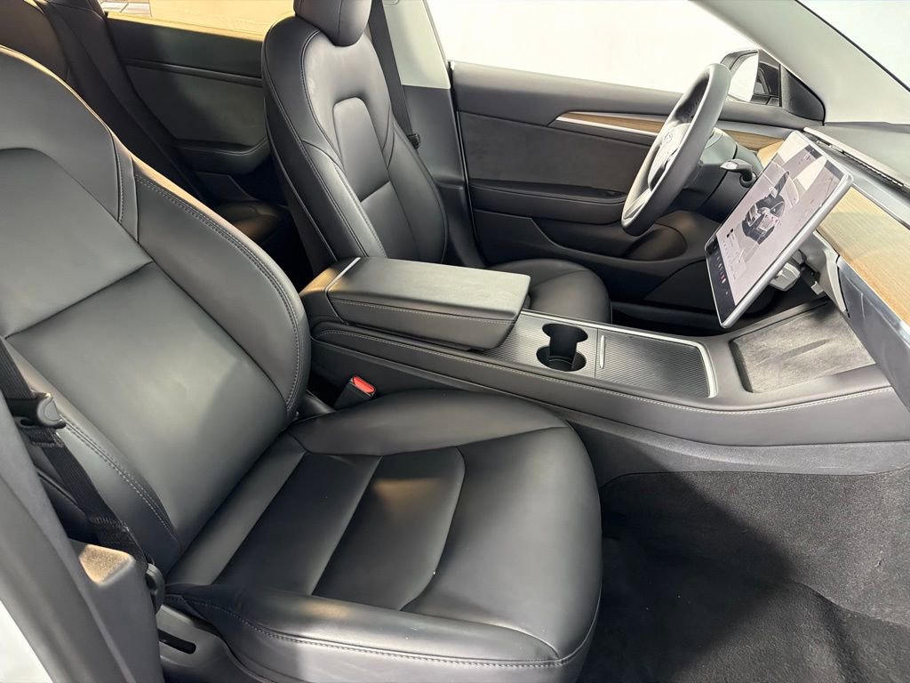 Used 2023 Tesla Model 3 Standard Range image 33