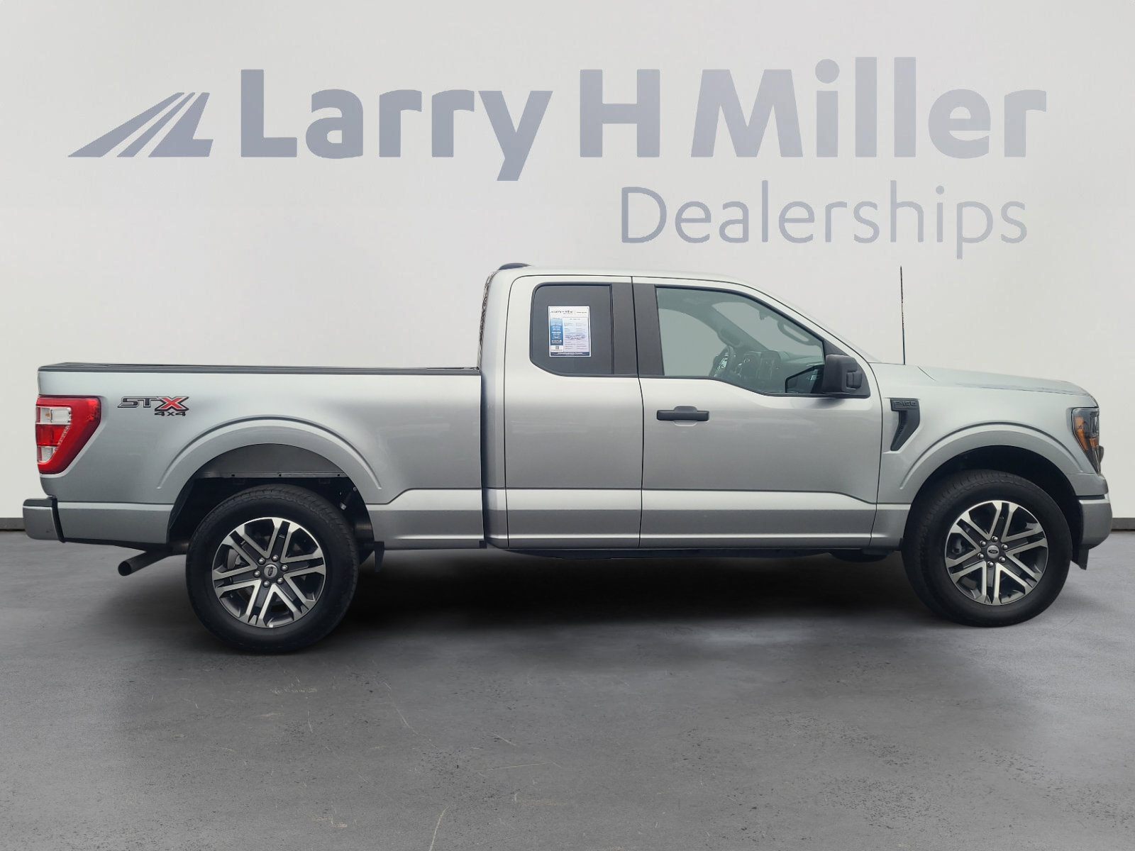 Certified 2023 Ford F150 XL w/ STX Appearance Package image 6