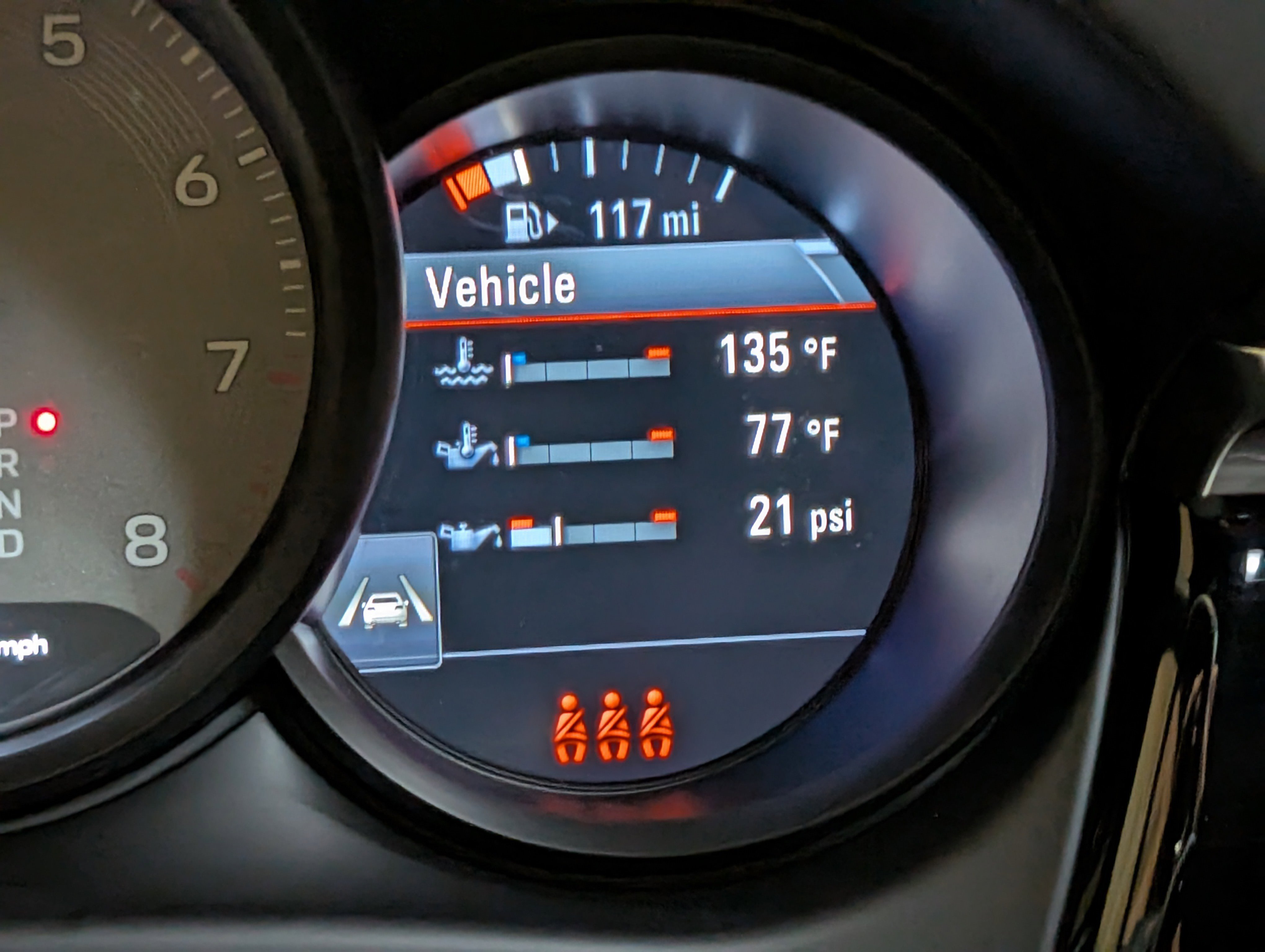 Certified 2025 Porsche Macan S AWD/4WD image 31
