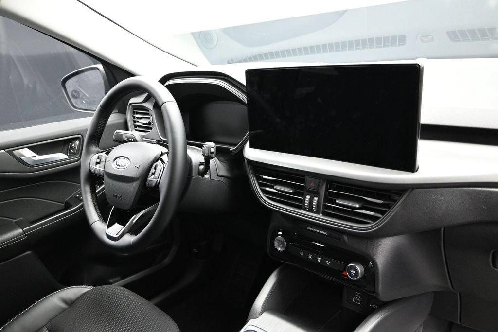 New 2026 Ford Escape SE FWD image 14