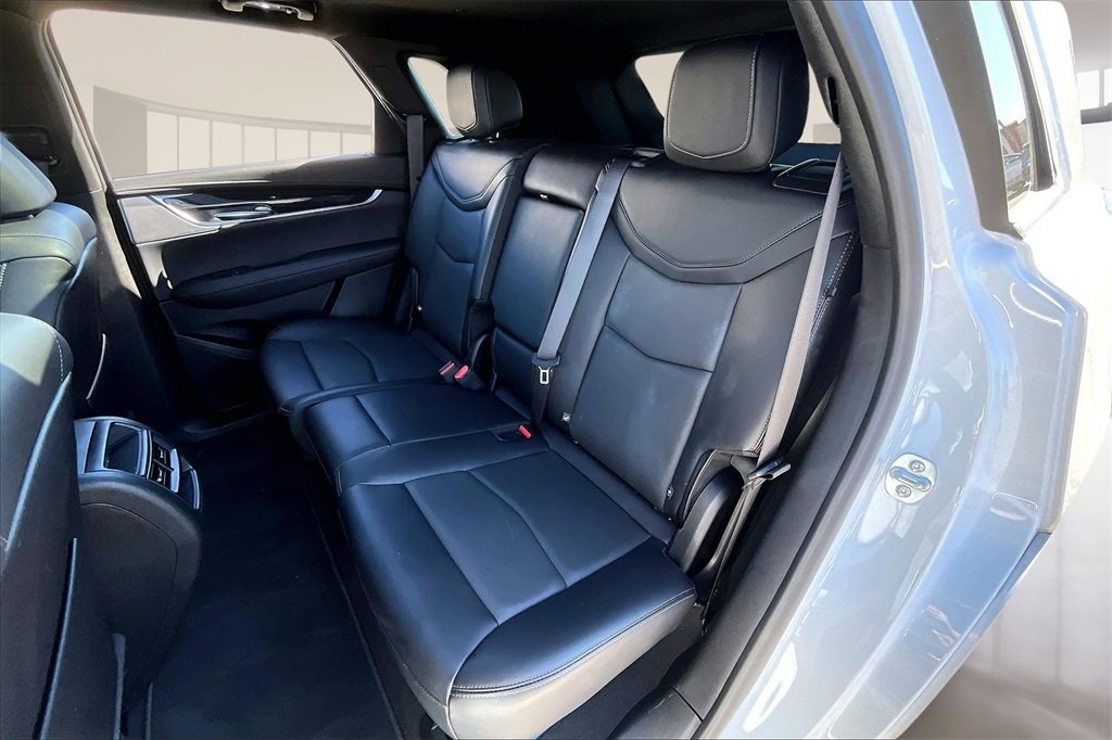 Certified 2025 Cadillac XT5 Premium Luxury image 28