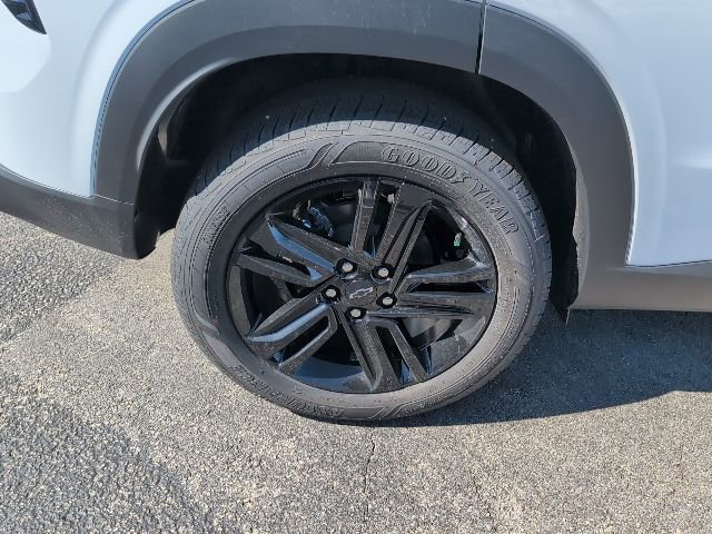 New 2026 Chevrolet Trax ACTIV w/ Driver Confidence Package FWD image 3