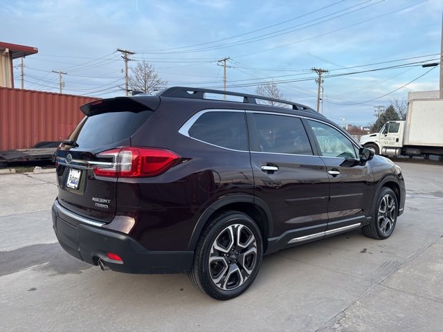 Used 2024 Subaru Ascent Touring image 7