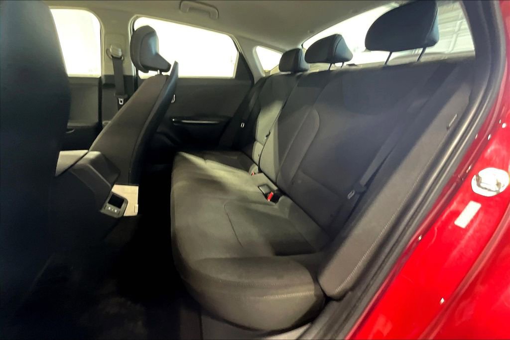 Used 2025 Kia K4 LXS FWD image 8