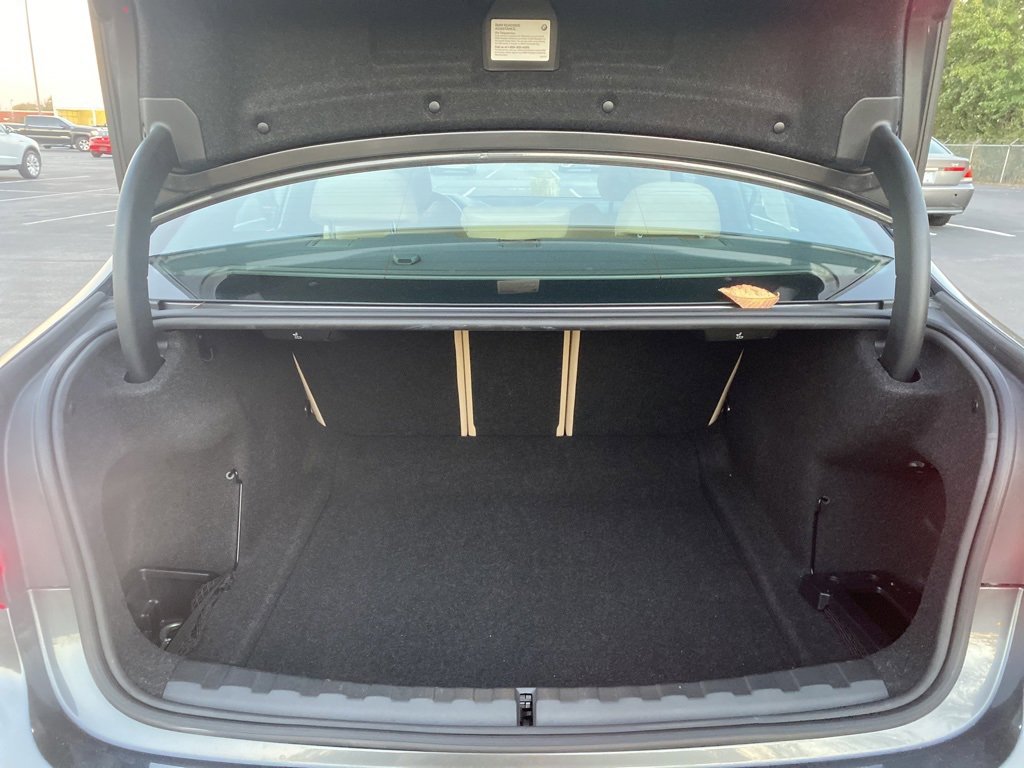 Used 2021 BMW 330i Sedan w/ Convenience Package image 17