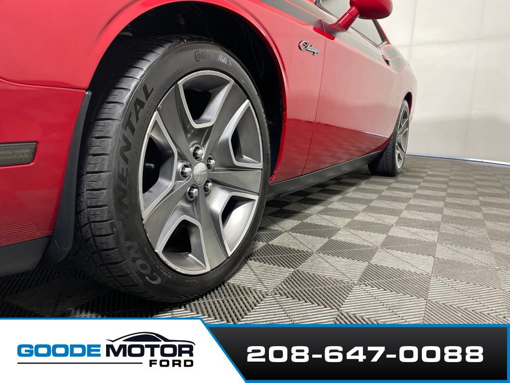Used 2012 Dodge Challenger R/T RWD image 21