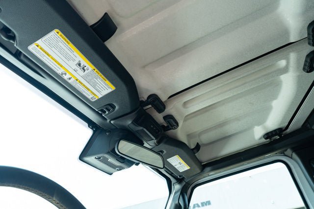 Certified 2025 Jeep Wrangler Unlimited Sahara AWD/4WD image 18