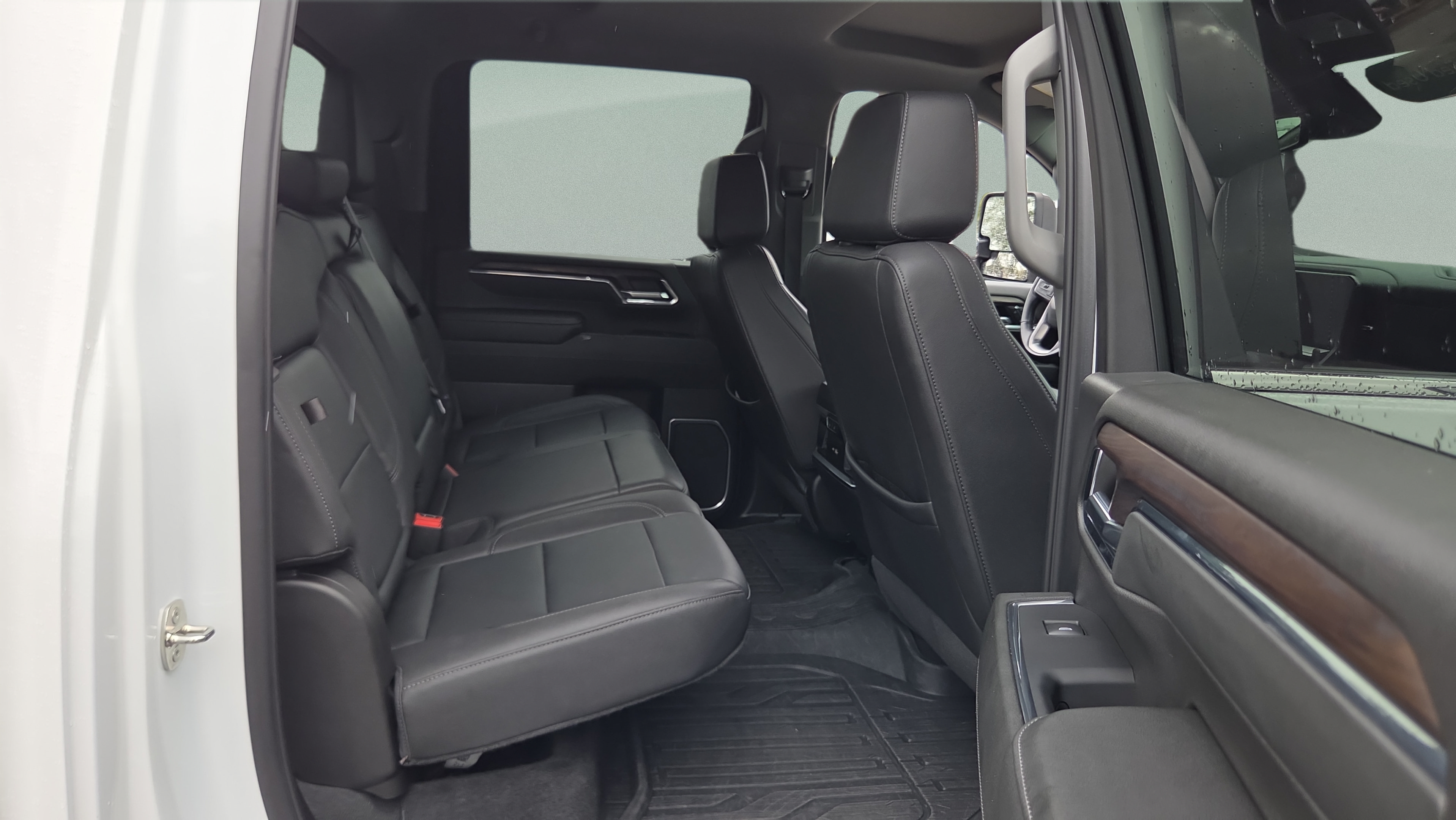 Used 2024 GMC Sierra 2500 SLT w/ SLT Premium Package AWD/4WD image 14