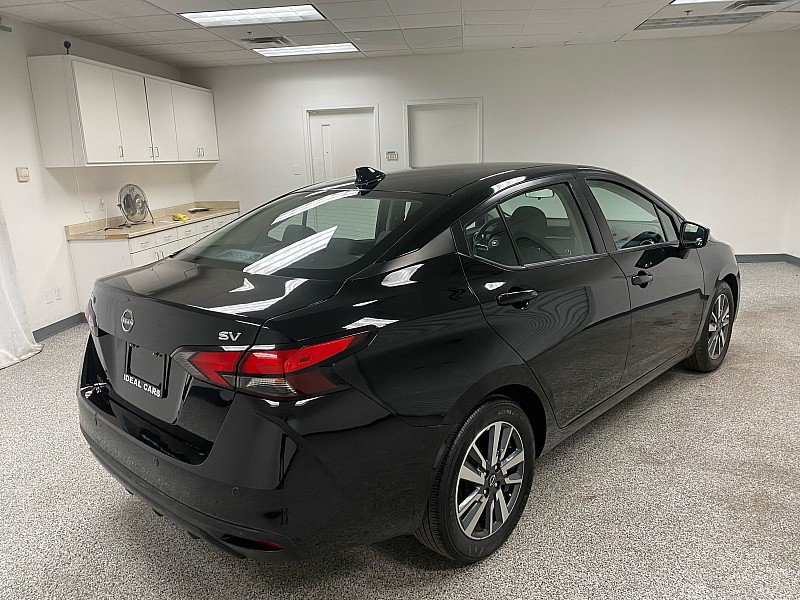 Used 2023 Nissan Versa SV image 5