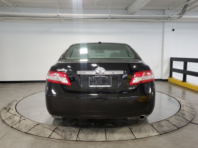 Used 2011 Toyota Camry XLE w/ SE/XLE Extra-Value Pkg image 7