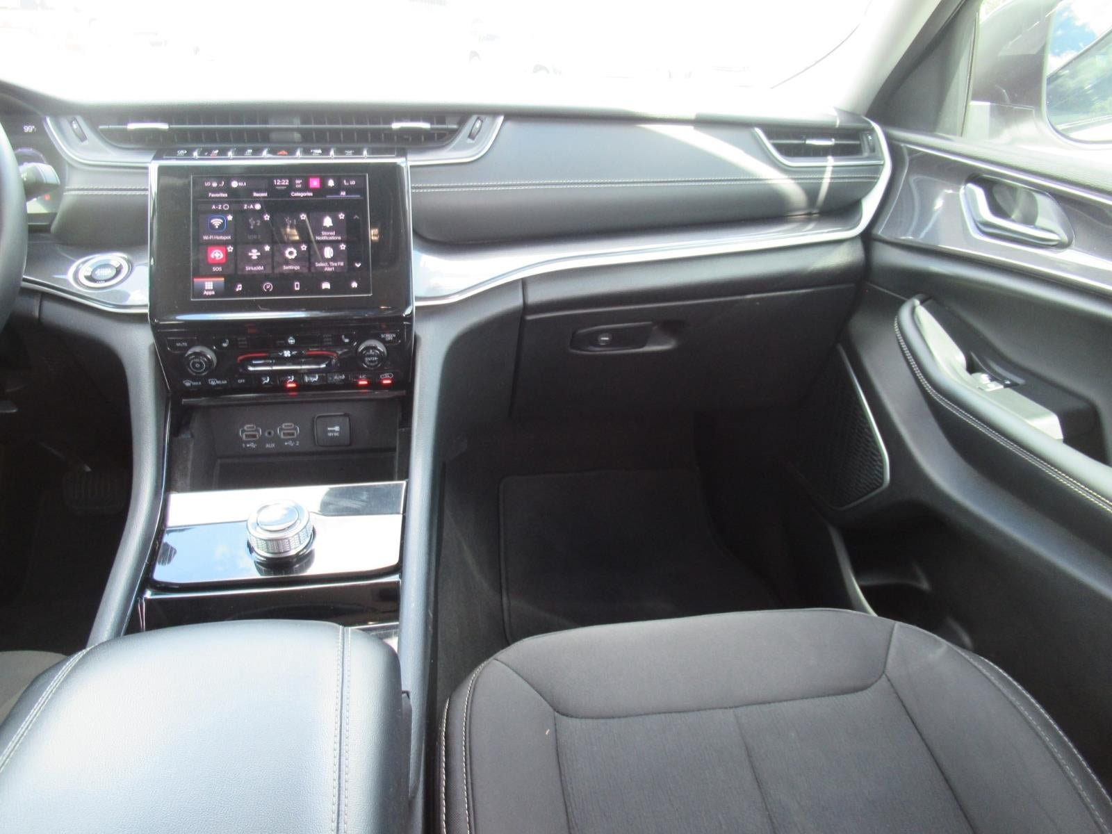 Used 2021 Jeep Grand Cherokee L Laredo w/ Luxury Tech Group I RWD image 14