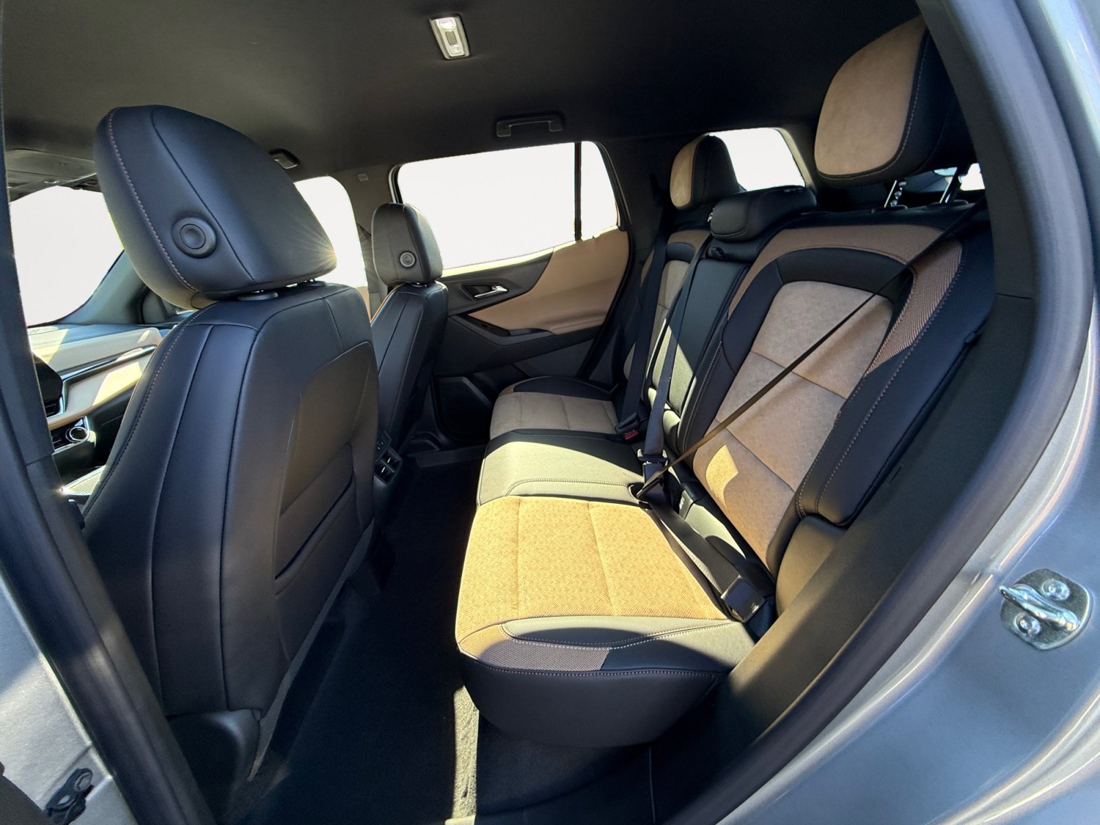 New 2027 Chevrolet Equinox ACTIV w/ Safety and Technology Package AWD/4WD image 12
