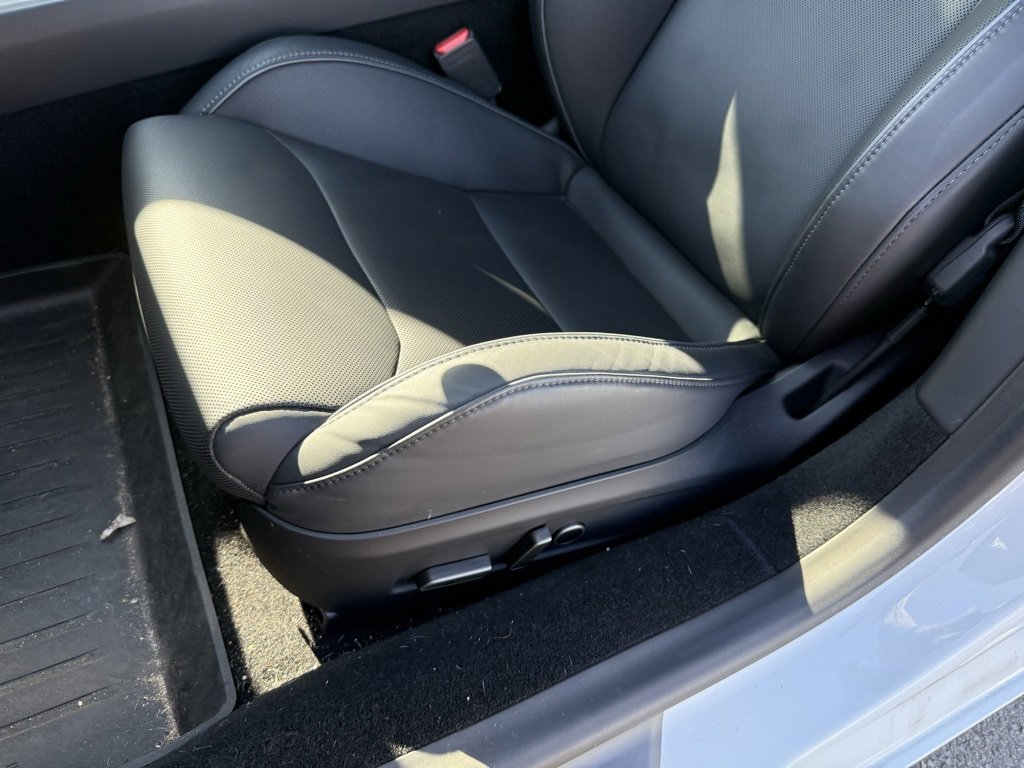 Used 2024 Tesla Model 3 Performance image 24