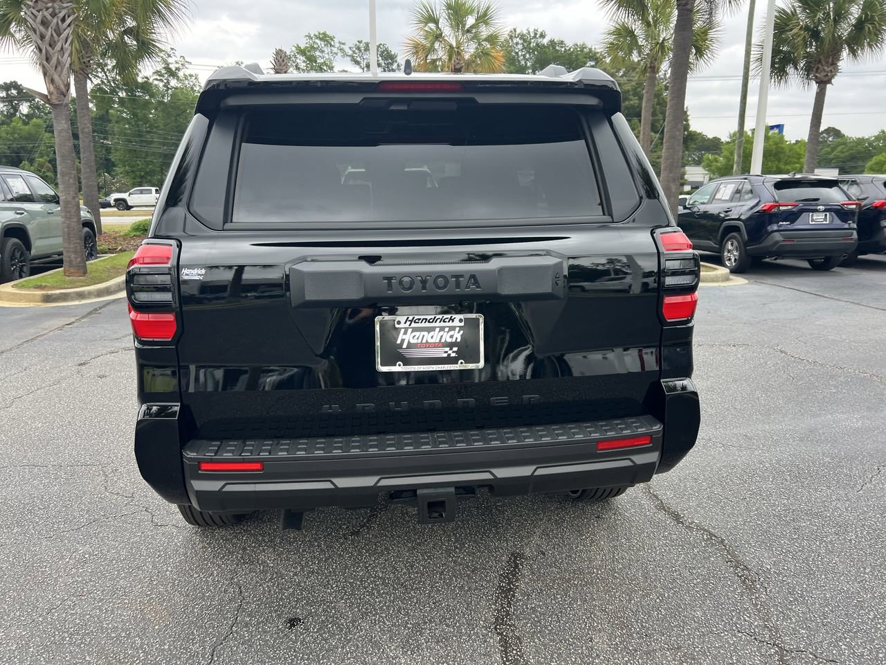 Used 2025 Toyota 4Runner SR5 AWD/4WD image 9
