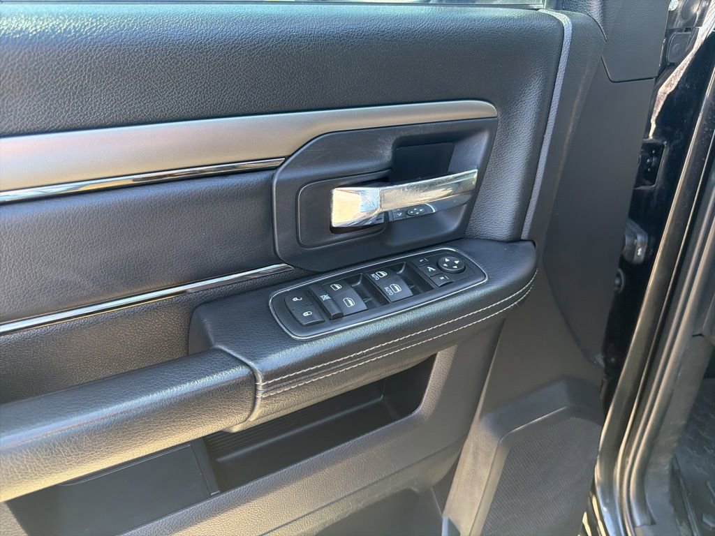 Used 2015 RAM 1500 Sport w/ Black Ram 1500 Sport Group AWD/4WD image 14
