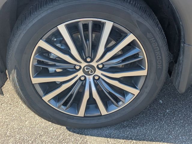 Used 2025 INFINITI QX60 Sensory w/ Vision Package image 10