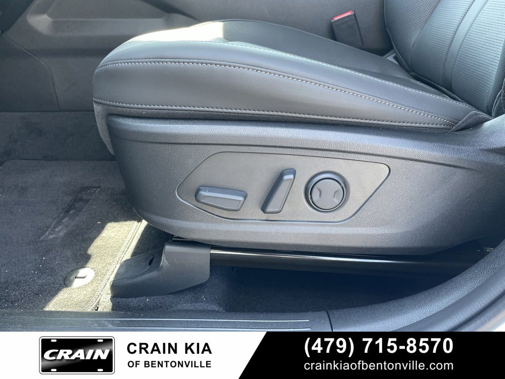 New 2025 Kia Sorento S image 23