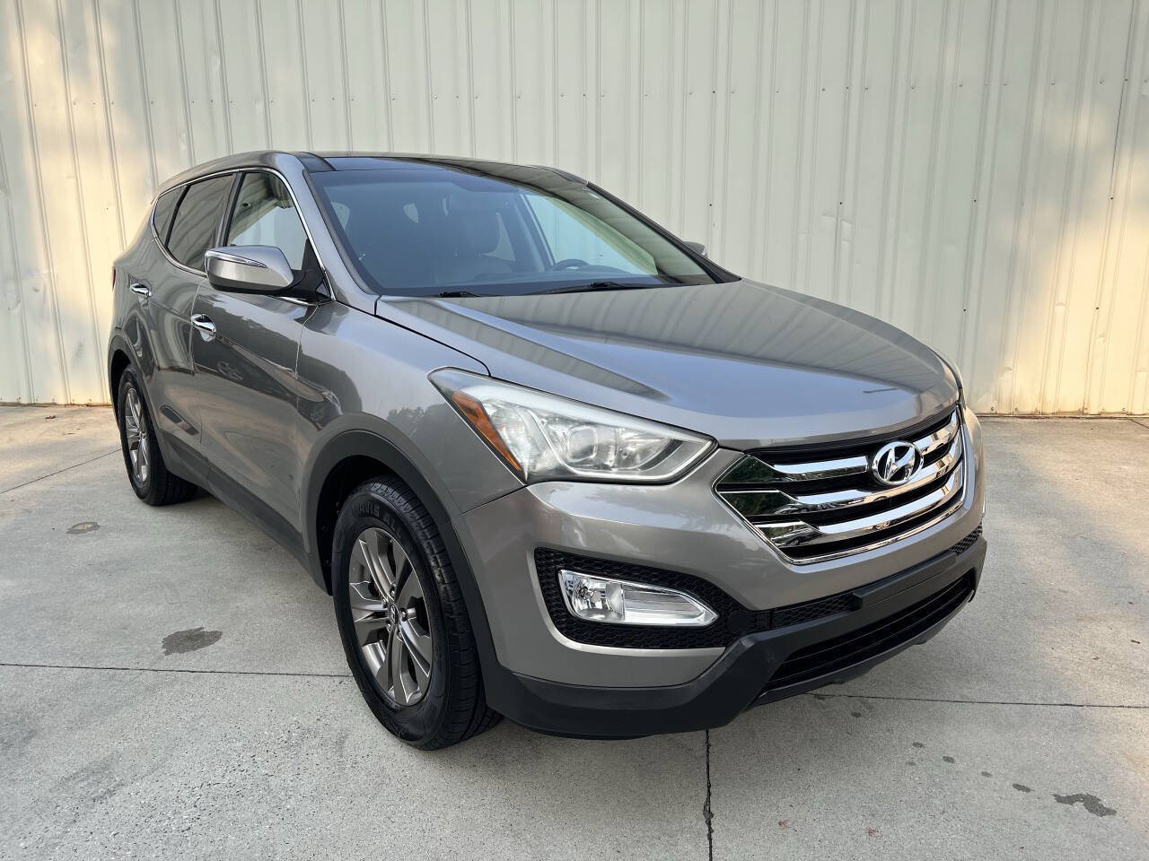 Used 2013 Hyundai Santa Fe Sport w/ Technology Pkg FWD image 1