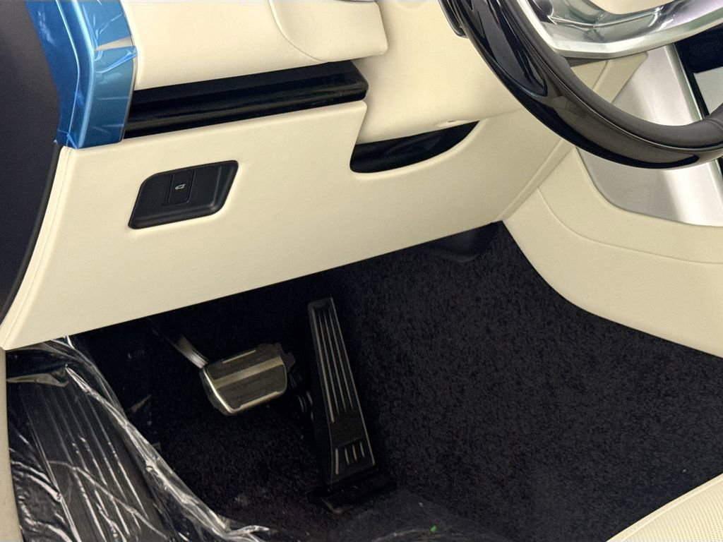 New 2026 Land Rover Range Rover SE AWD/4WD image 10