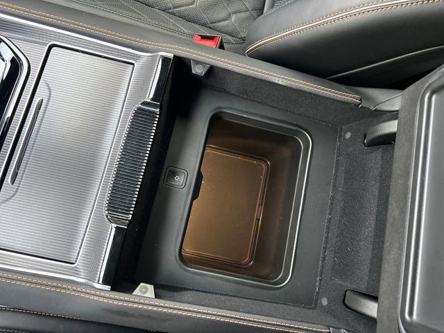 Used 2024 Jeep Grand Wagoneer Series III w/ Rear Seat Video Group 1 image 20