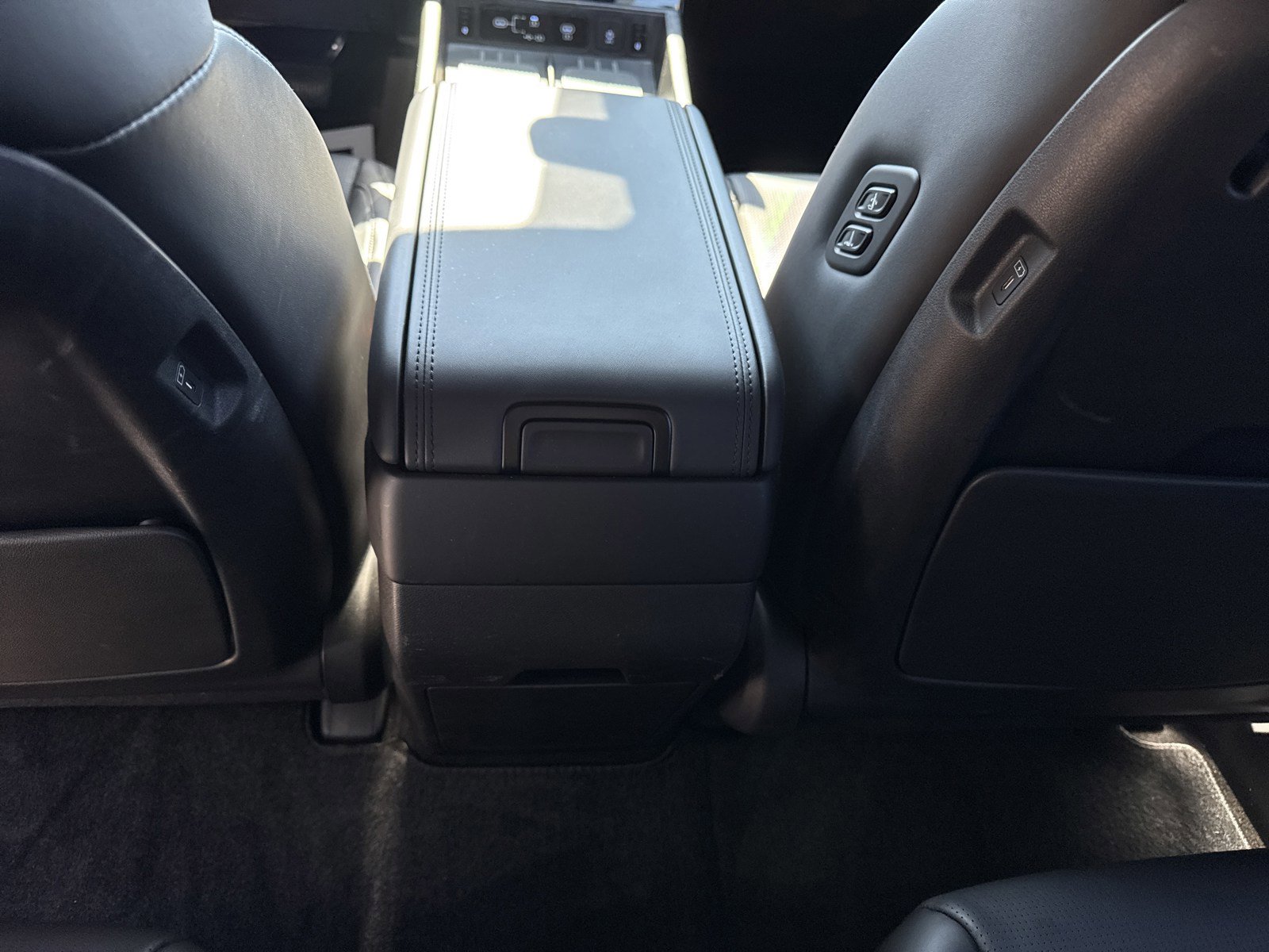 Used 2025 Hyundai Santa Fe Calligraphy image 19