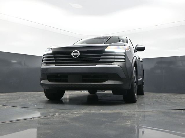 Used 2025 Nissan Kicks SV w/ Charging Package FWD image 26