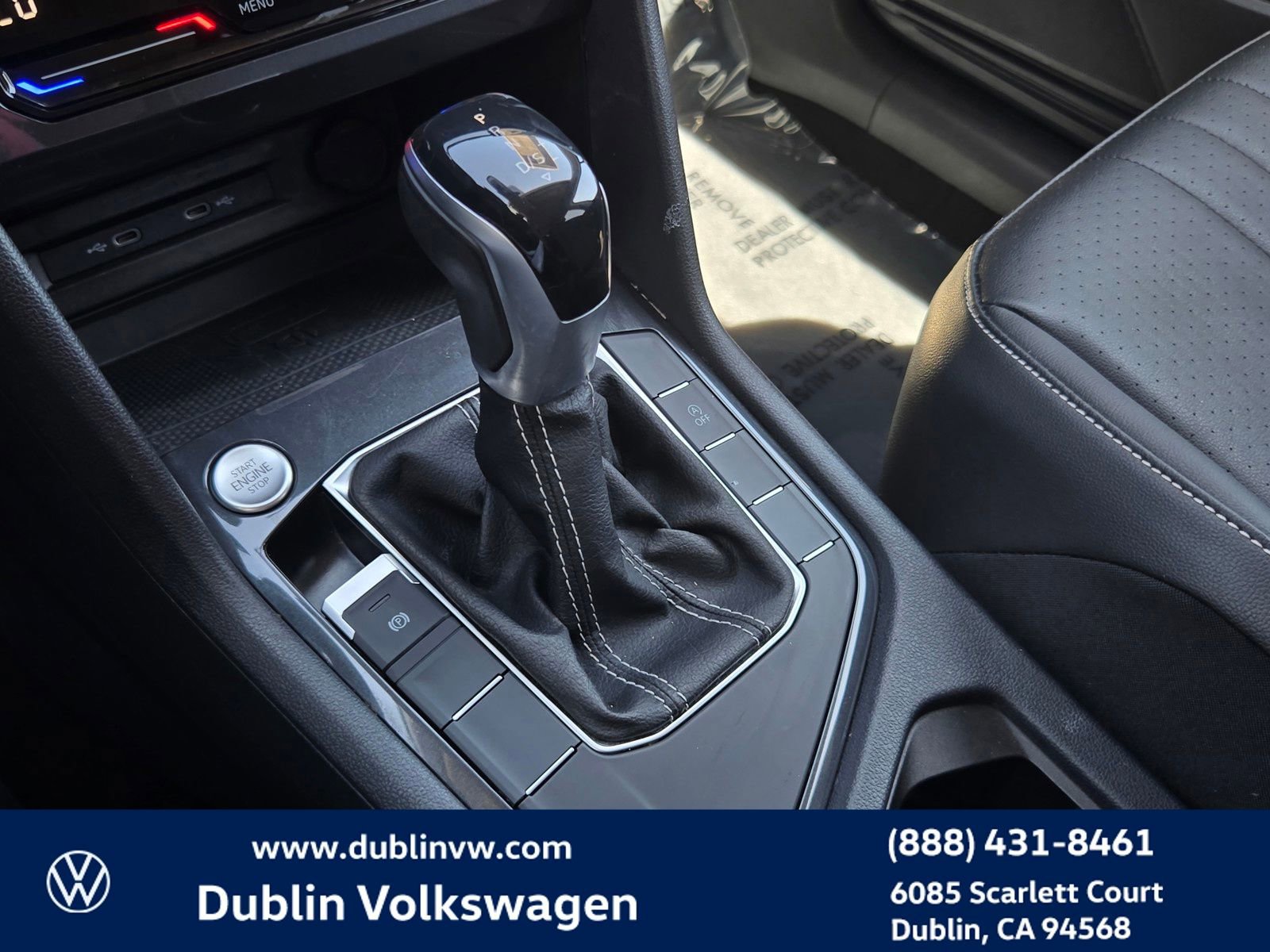 Certified 2022 Volkswagen Tiguan SE FWD image 17