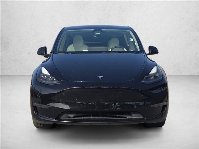 Used 2024 Tesla Model Y 2WD image 2