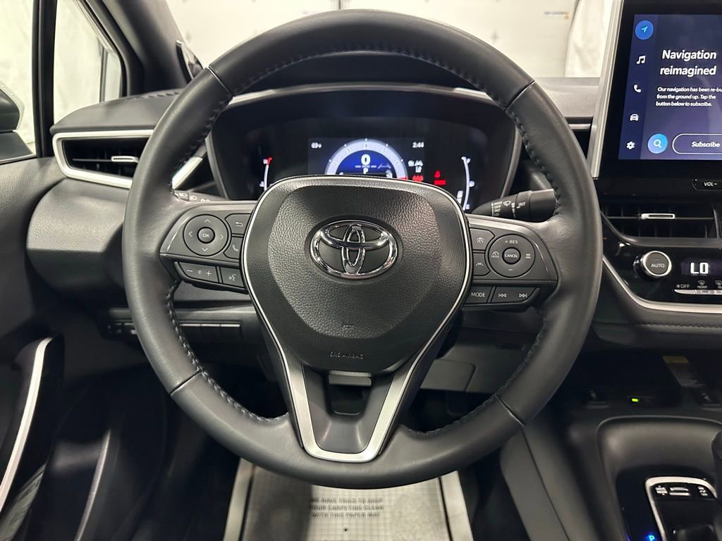 Used 2025 Toyota Corolla XSE FWD image 18