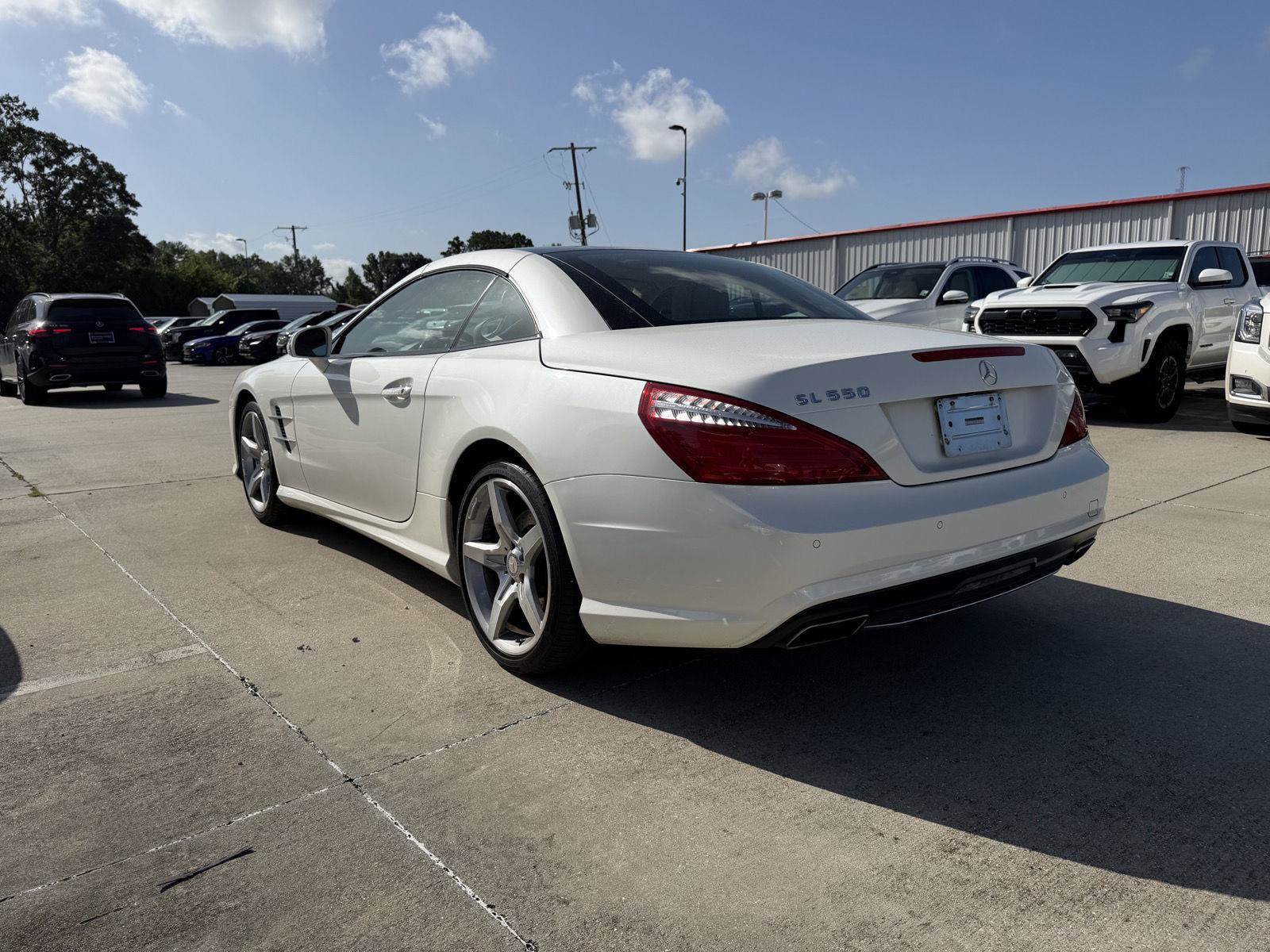 Used 2014 Mercedes-Benz SL 550 image 18