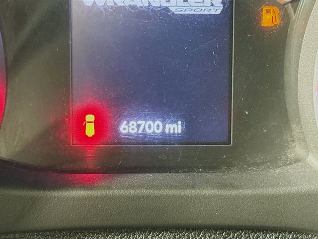 Used 2018 Jeep Wrangler Unlimited Sport S image 12