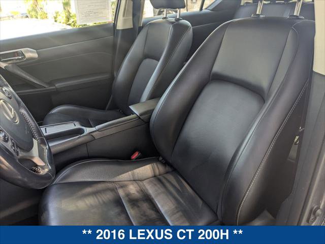 Used 2016 Lexus CT 200h image 21