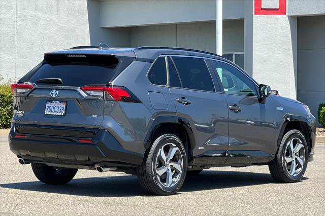 Certified 2022 Toyota RAV4 SE w/ Carpet Mat Package (TMS) AWD/4WD image 2