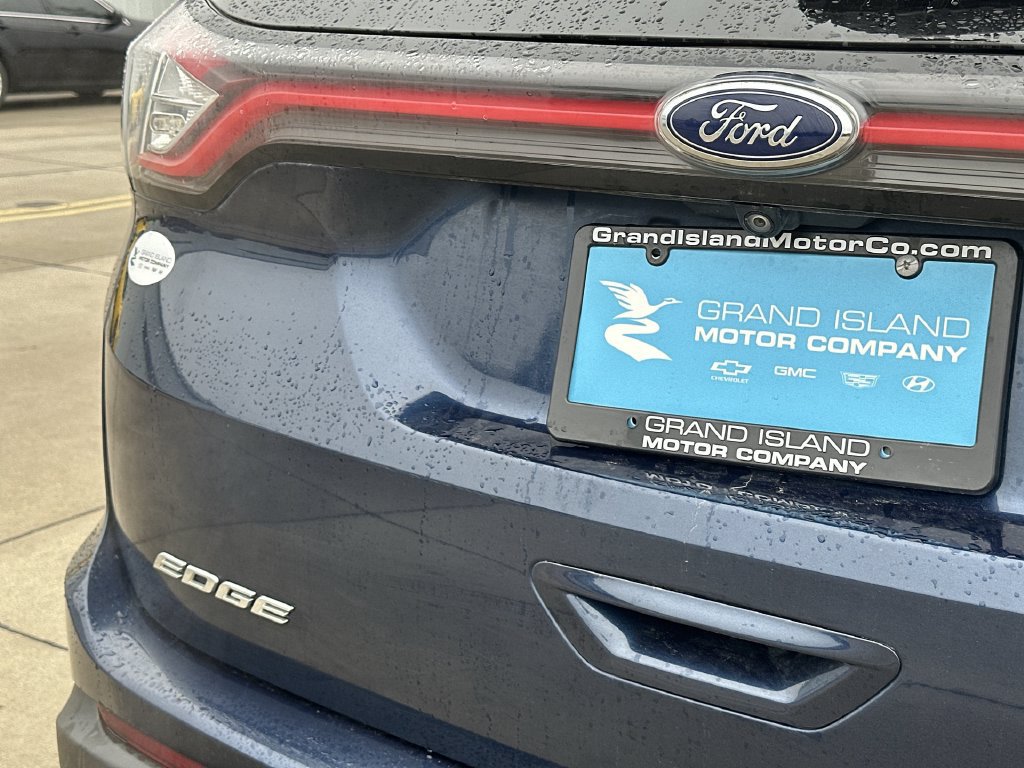 Used 2017 Ford Edge SEL w/ Equipment Group 201A AWD/4WD image 31