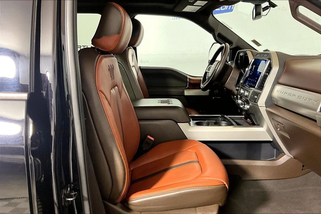 Used 2022 Ford F250 King Ranch w/ King Ranch Ultimate Package AWD/4WD image 6
