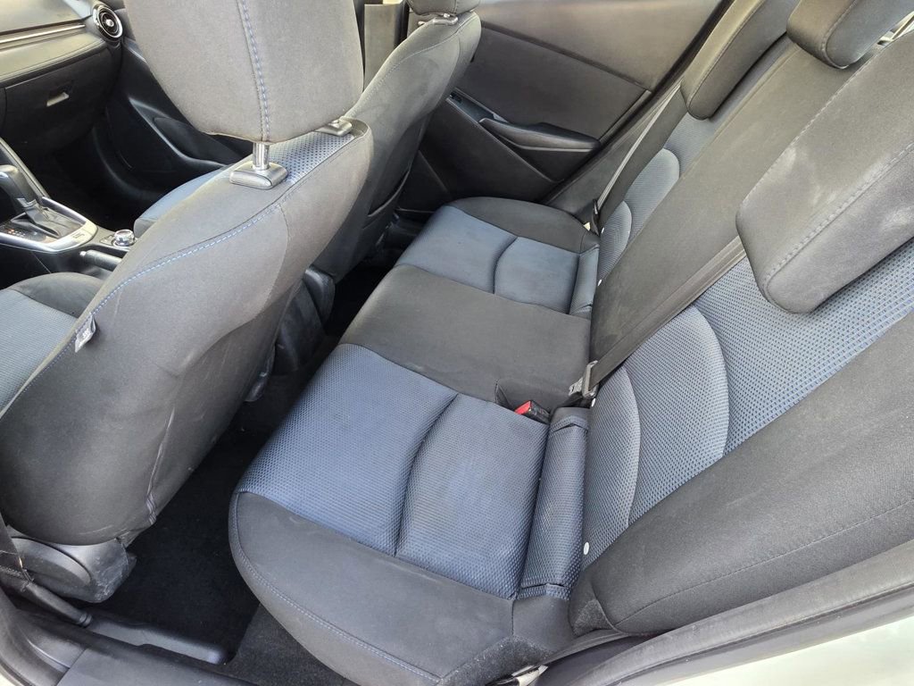 Used 2020 Toyota Yaris LE image 8