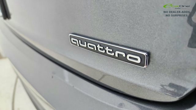 Used 2020 Audi Q8 Prestige w/ Prestige Package image 18