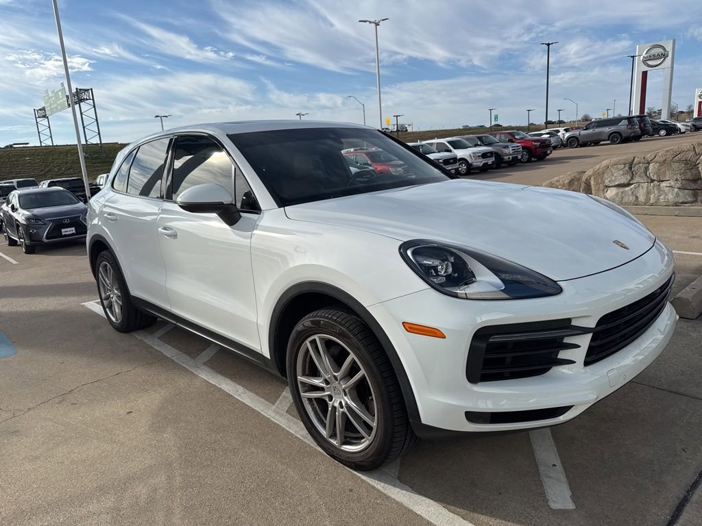 Used 2020 Porsche Cayenne image 3
