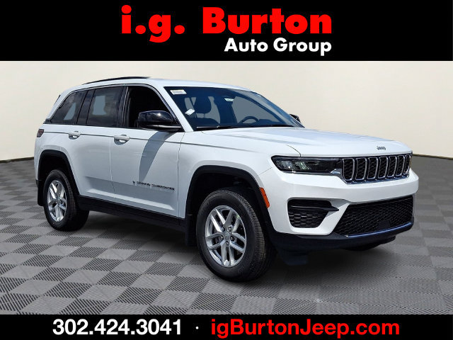 New 2026 Jeep Grand Cherokee Laredo w/ MOPAR Finishing Package