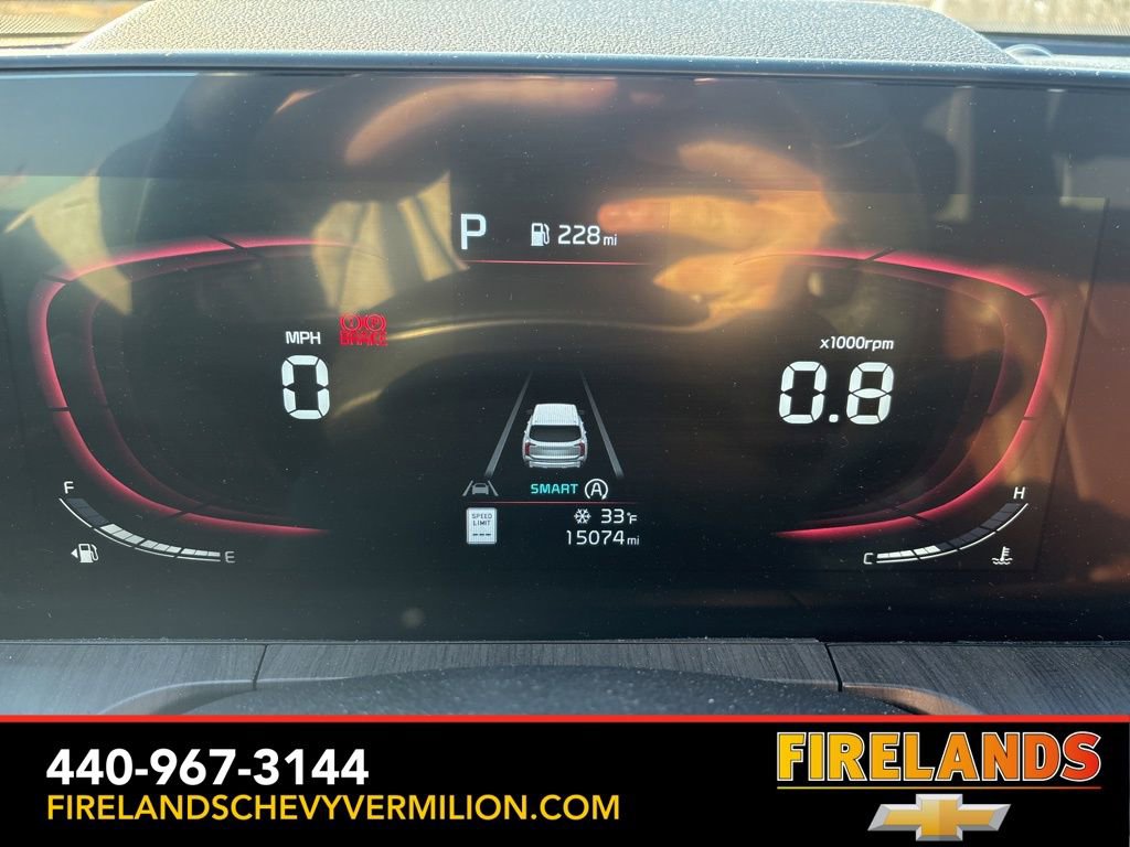 Used 2023 Kia Telluride EX w/ EX Captain's Chair Package image 18