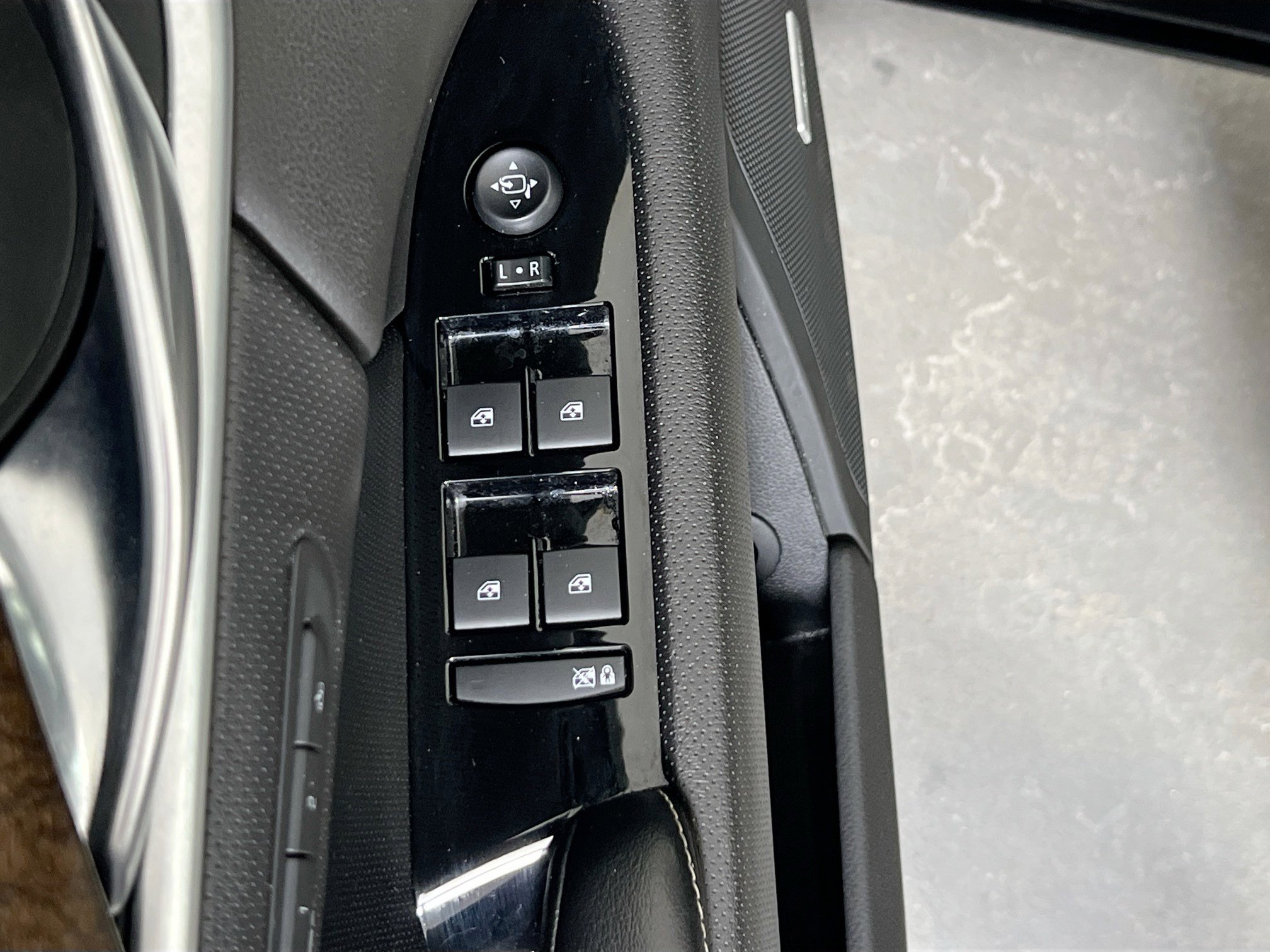 Used 2018 Cadillac XTS Luxury image 18