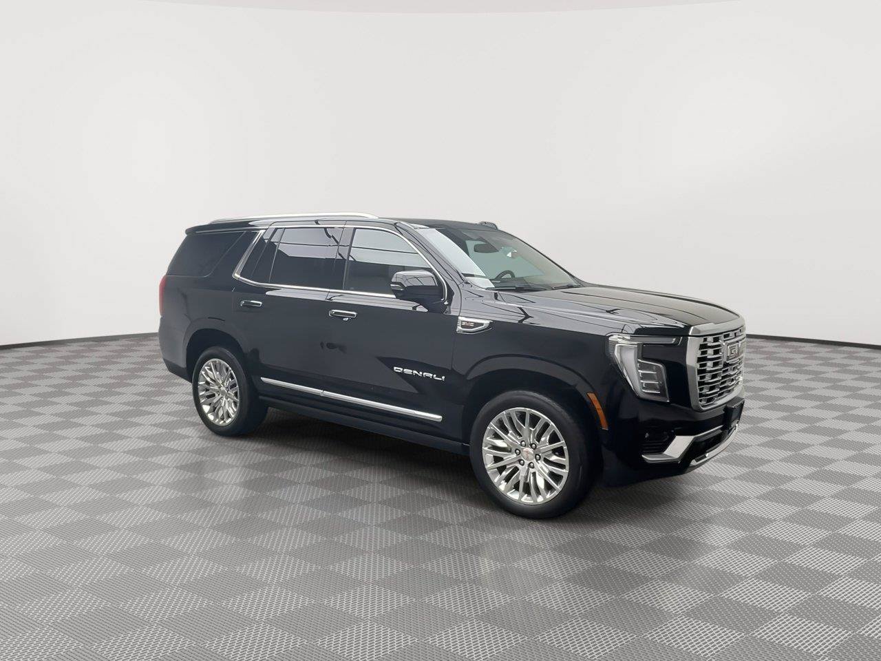 Certified 2025 GMC Yukon Denali w/ Sun & Power Step Package AWD/4WD image 46