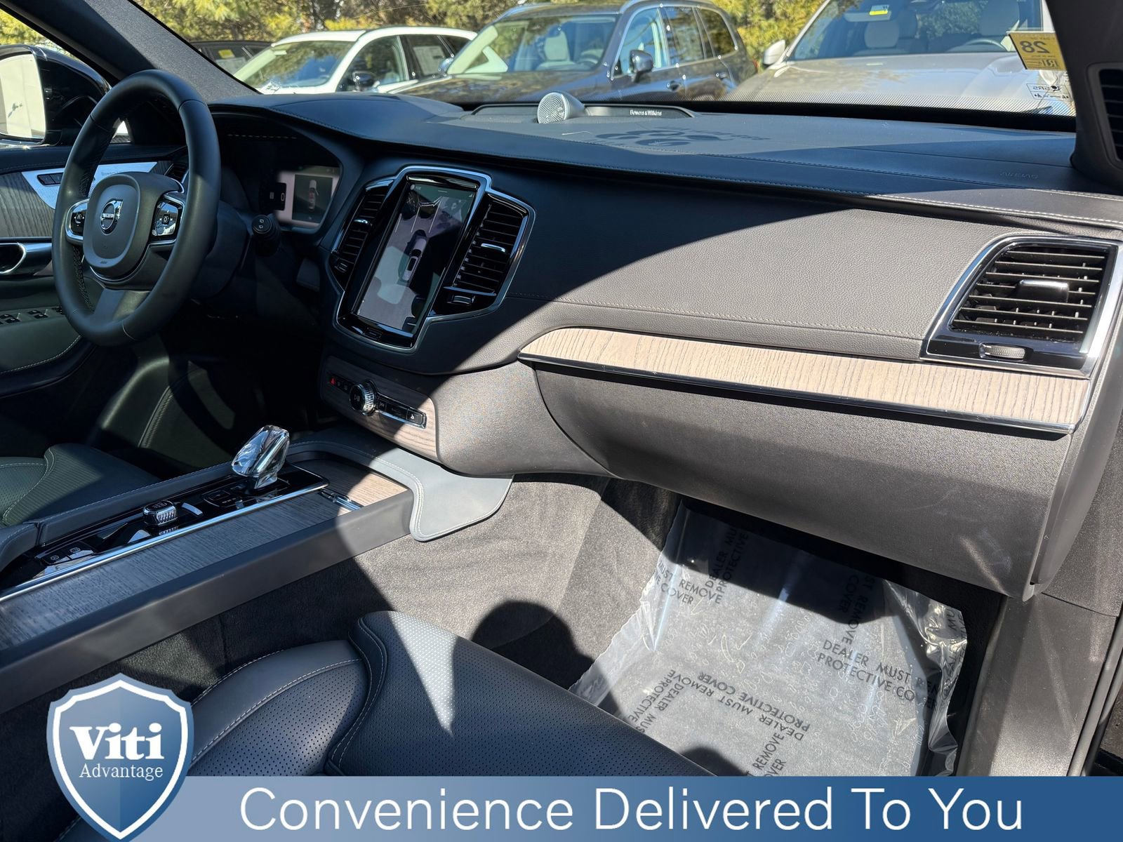 Certified 2023 Volvo XC90 T8 Ultimate w/ Protection Package Premier image 30