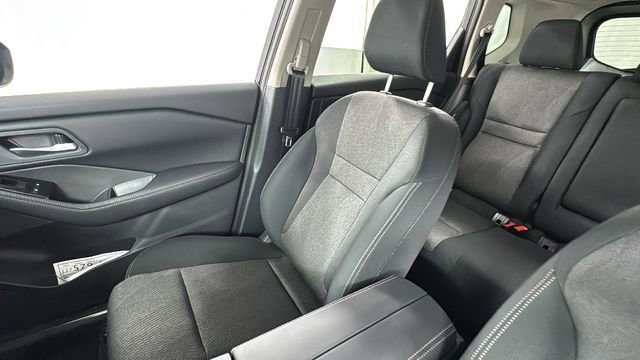 New 2026 Nissan Rogue SV AWD/4WD image 13