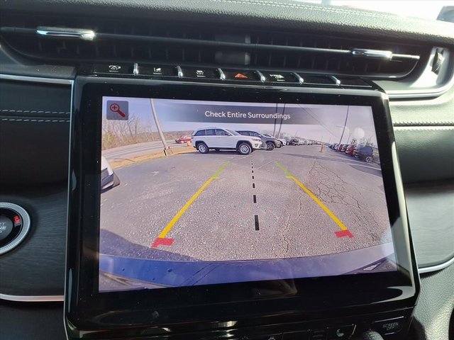 New 2025 Jeep Grand Cherokee L Limited image 17