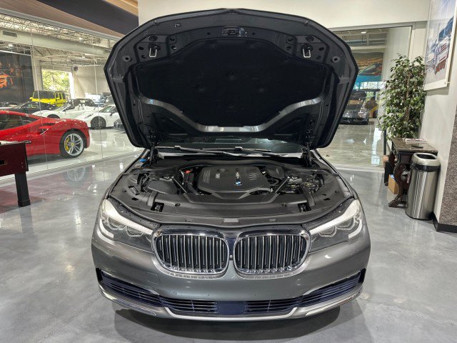 Used 2016 BMW 740i w/ Executive Package 2 RWD image 24