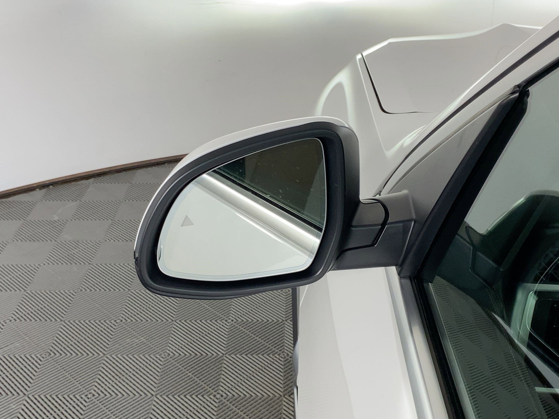 Used 2026 BMW X5 sDrive40i w/ Premium Package image 21