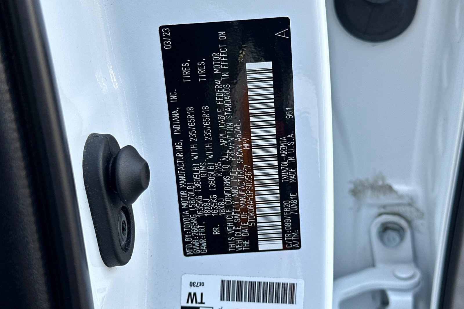 Used 2023 Toyota Highlander XLE FWD image 30