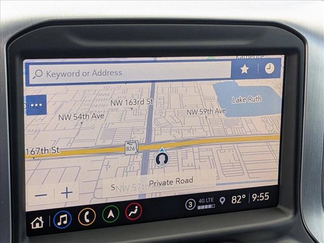 Used 2021 GMC Sierra 2500 SLT w/ SLT Preferred Package image 12